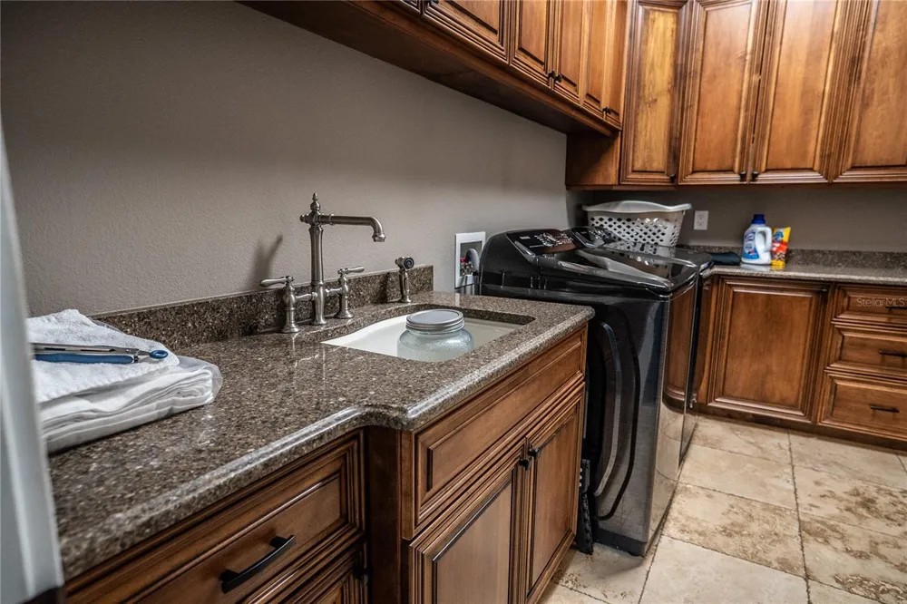 12232 STATE ROAD 33 Groveland, FL 34736