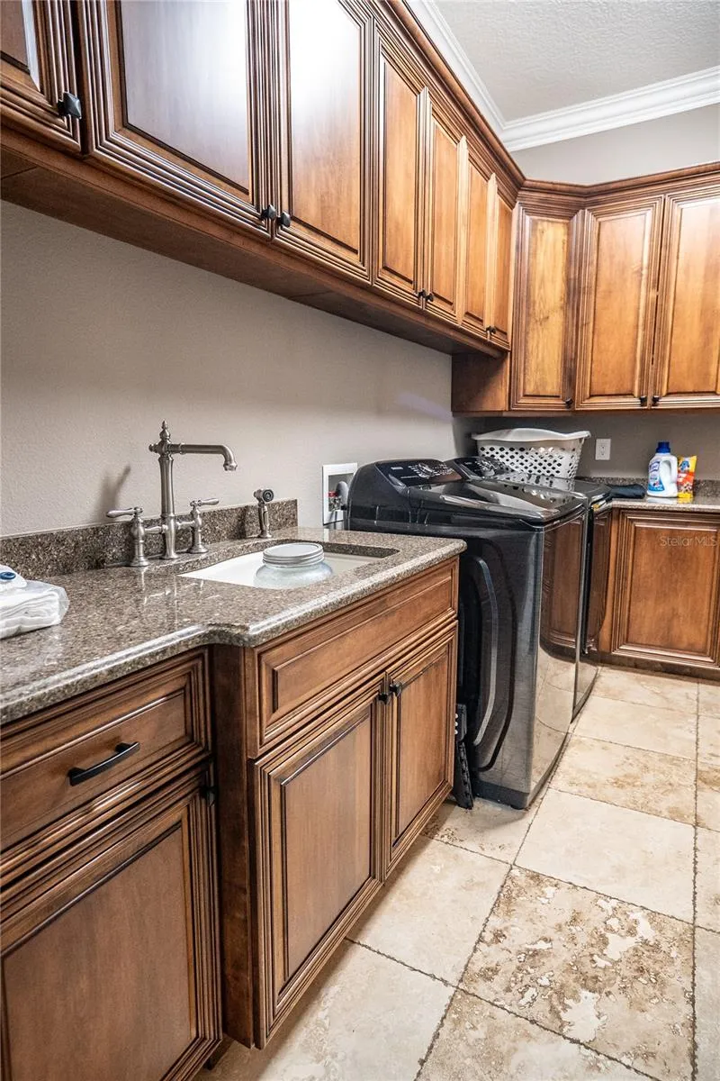 12232 STATE ROAD 33 Groveland, FL 34736