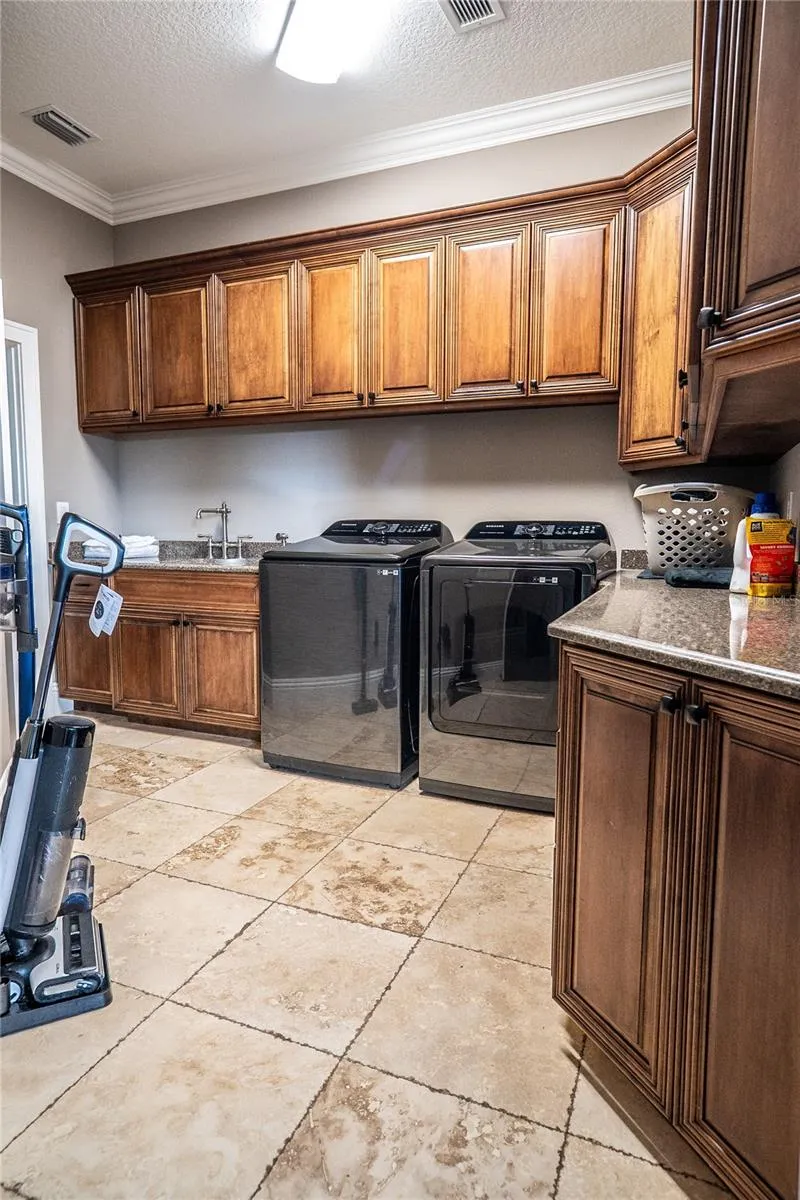 12232 STATE ROAD 33 Groveland, FL 34736