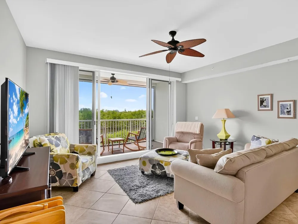 3248 MANGROVE POINT DRIVE Ruskin, FL 33570