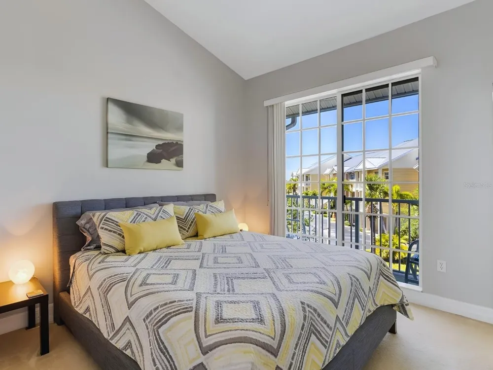 3248 MANGROVE POINT DRIVE Ruskin, FL 33570