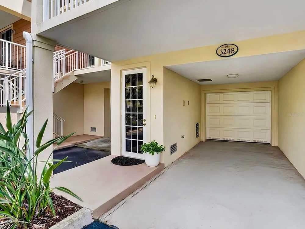 3248 MANGROVE POINT DRIVE Ruskin, FL 33570