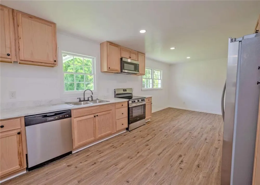 13 Brown Street Toccoa, GA 30577