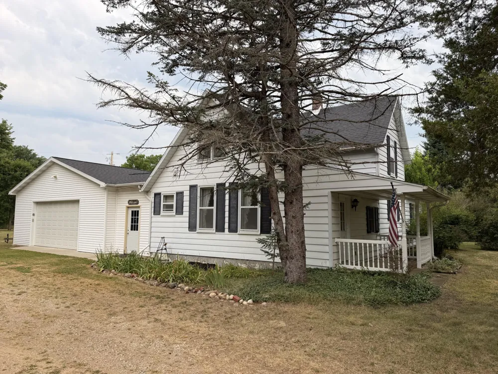 1744 Lincoln Road Allegan, MI 49010