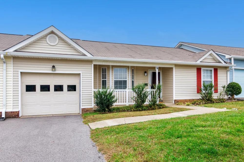 77 Rolling Meadows Dr Goodlettsville, TN 37072