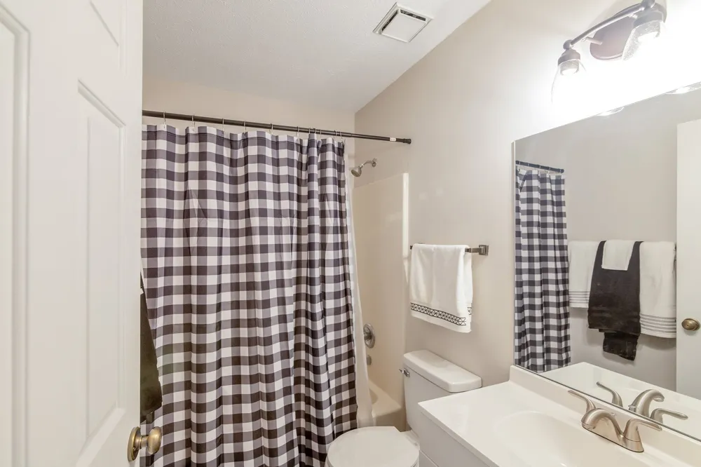 77 Rolling Meadows Dr Goodlettsville, TN 37072