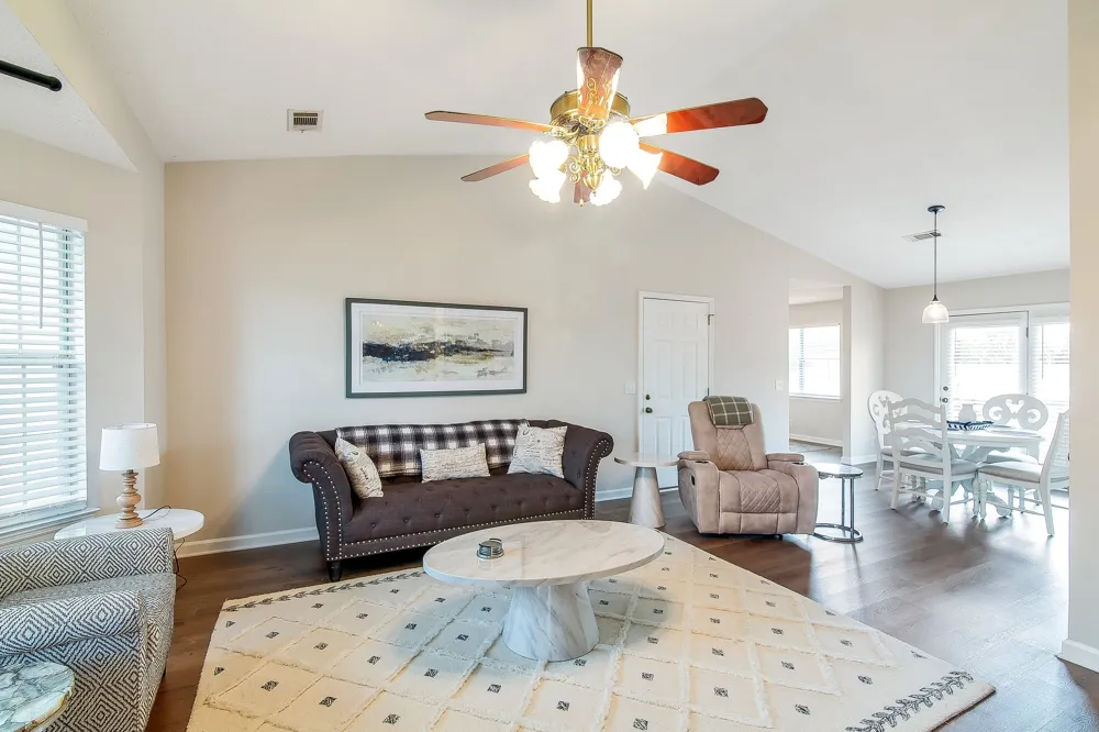 77 Rolling Meadows Dr Goodlettsville, TN 37072