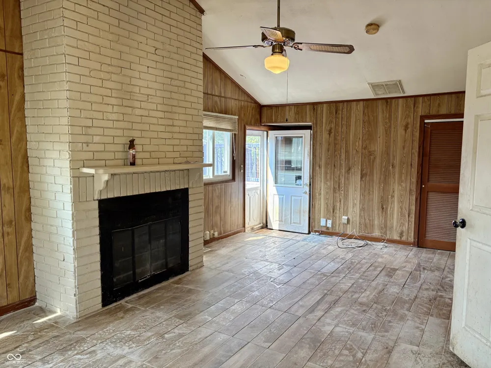 403 Fletcher Lane Beech Grove, IN 46107