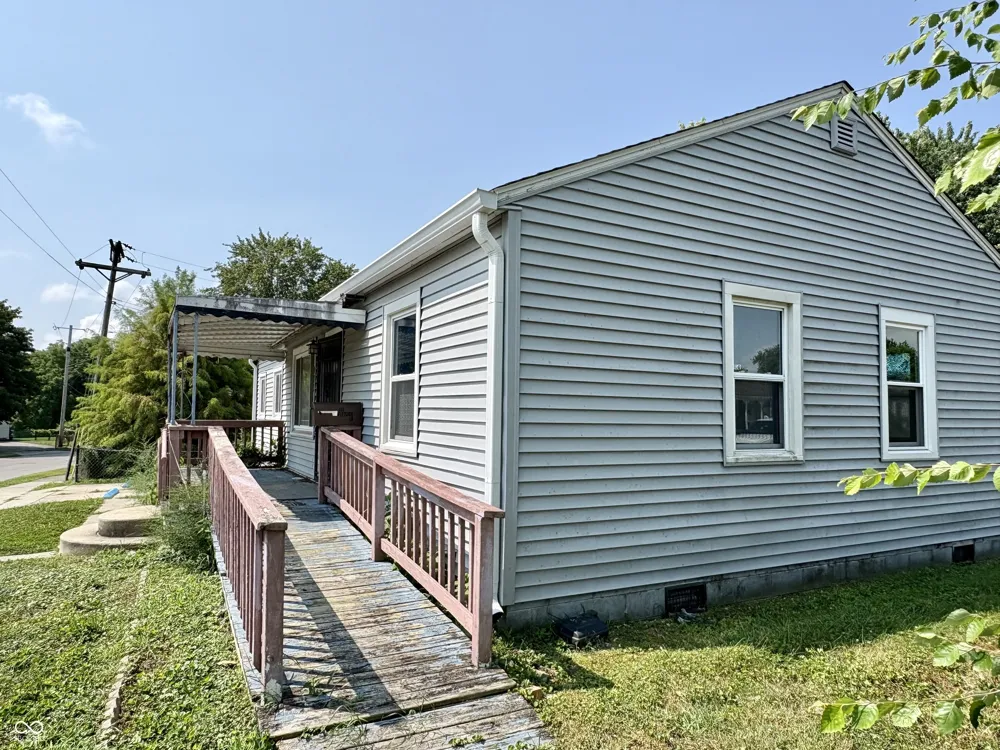 403 Fletcher Lane Beech Grove, IN 46107