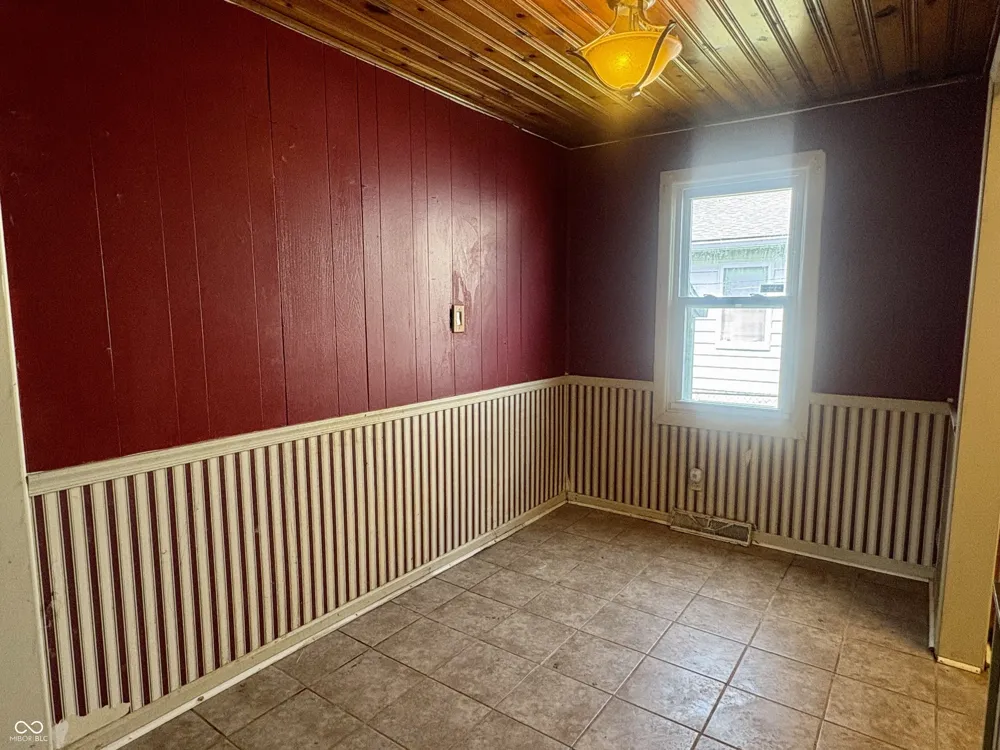 403 Fletcher Lane Beech Grove, IN 46107