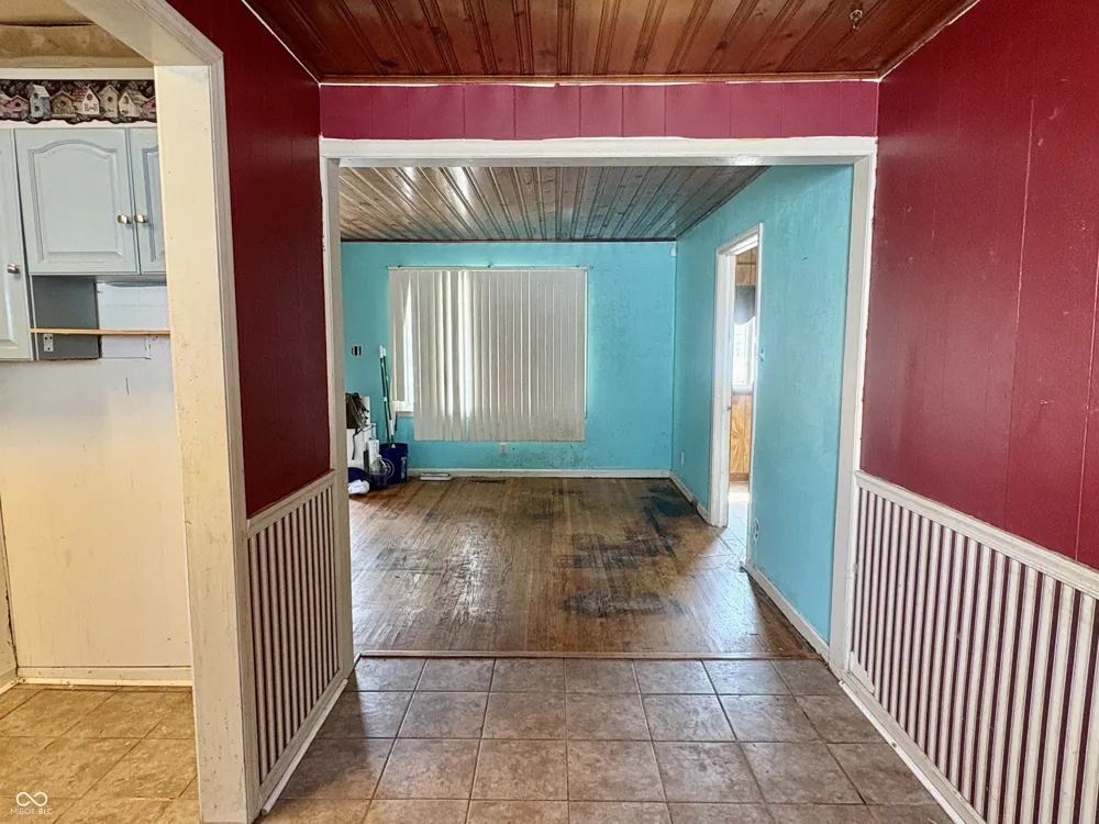 403 Fletcher Lane Beech Grove, IN 46107