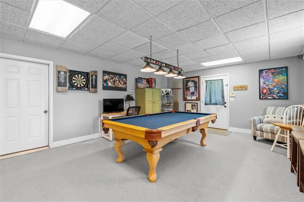 900 Old Four Notch Road Whitesburg, GA 30185