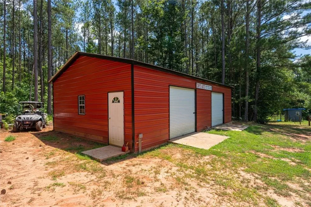 900 Old Four Notch Road Whitesburg, GA 30185