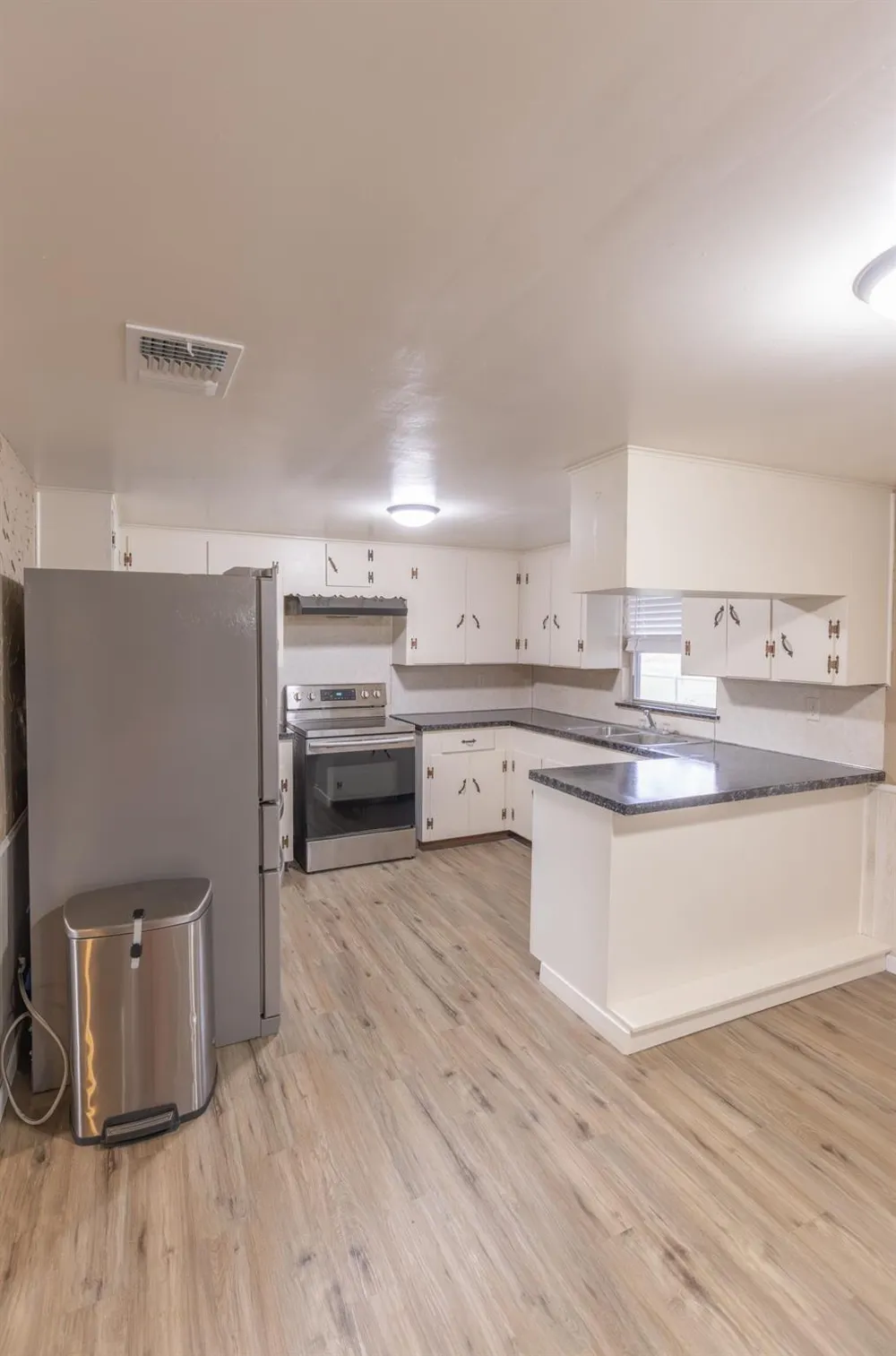 1130 County Road 1g Hallettsville, TX 77964