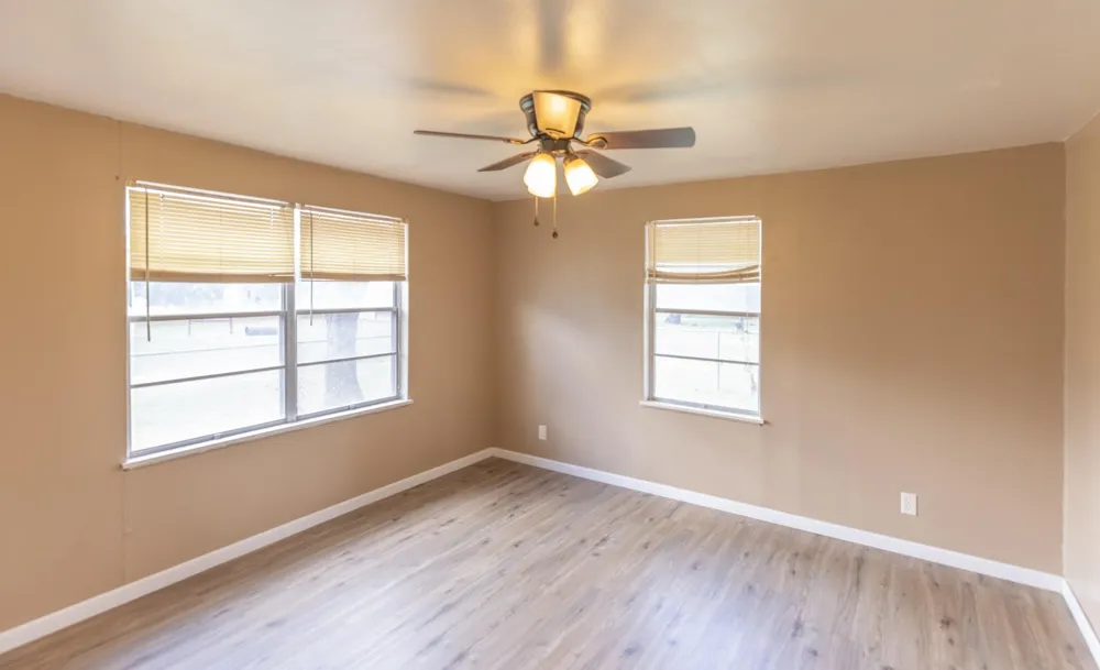 1130 County Road 1g Hallettsville, TX 77964