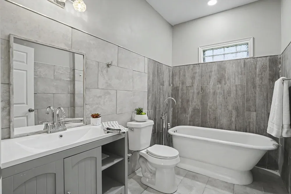 611 S Poplar Street Sapulpa, OK 74066