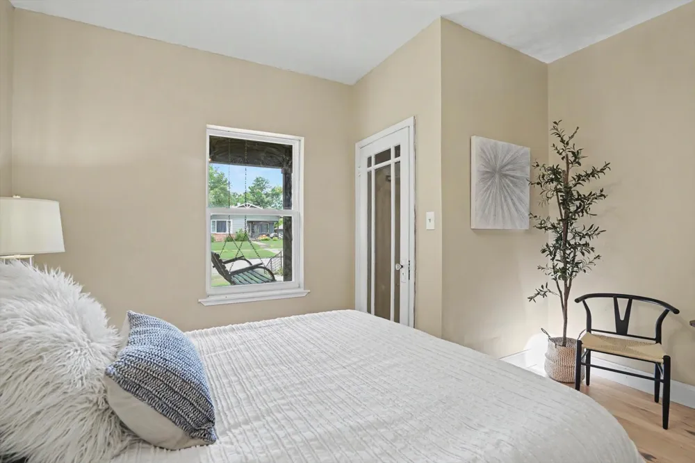 611 S Poplar Street Sapulpa, OK 74066