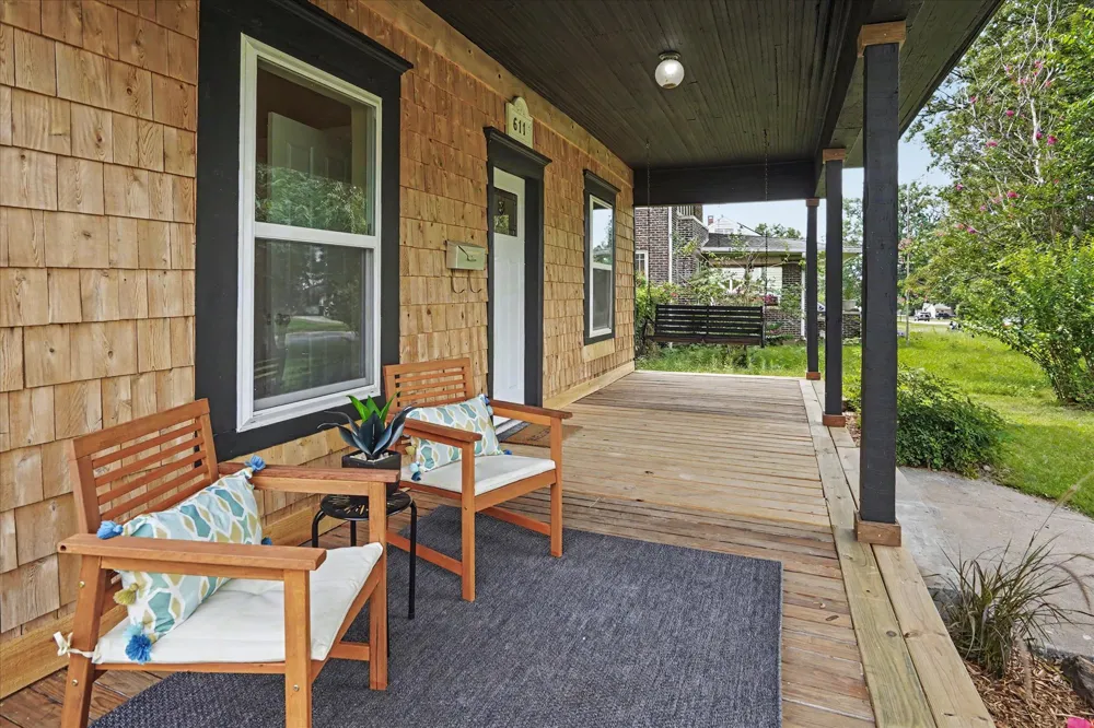 611 S Poplar Street Sapulpa, OK 74066