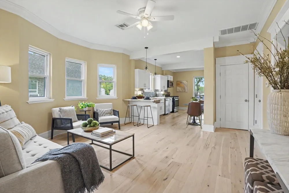 611 S Poplar Street Sapulpa, OK 74066