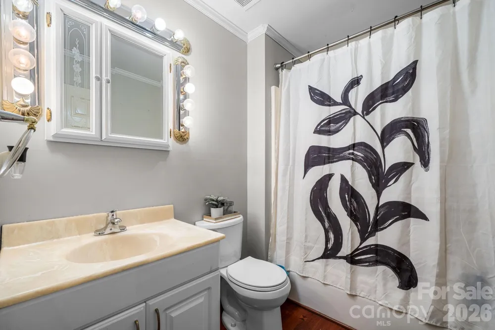 1330 5th Street NE #11 Hickory, NC 28602