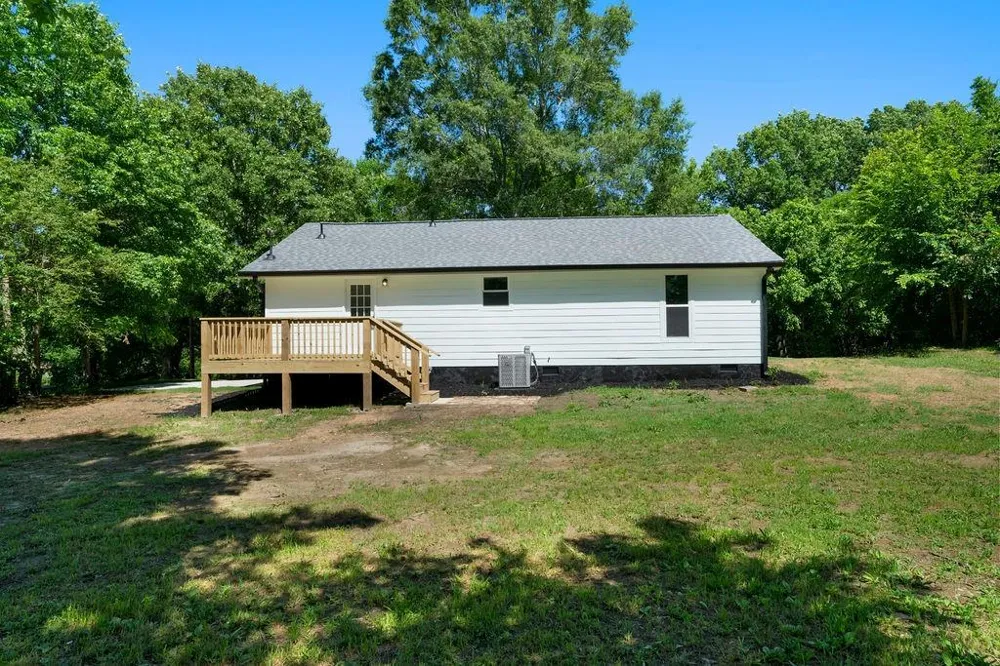 6 W Point Drive SE Lindale, GA 30147
