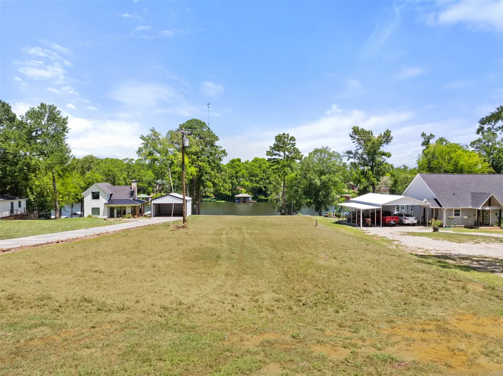19921 Southside Circle Winona, TX 75792