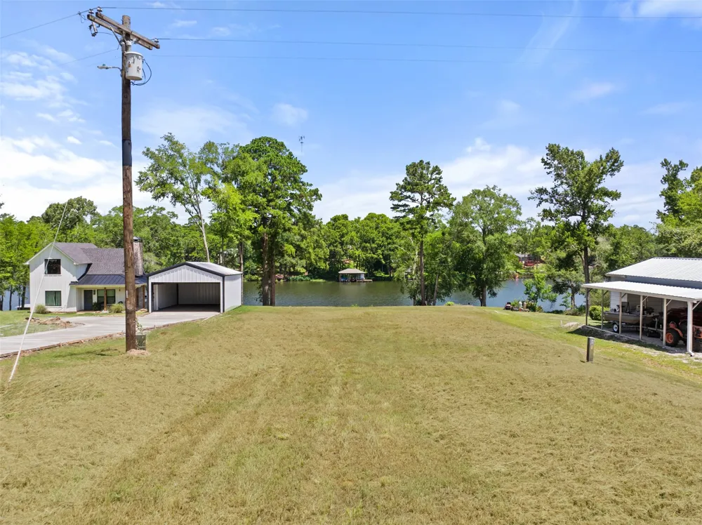 19921 Southside Circle Winona, TX 75792