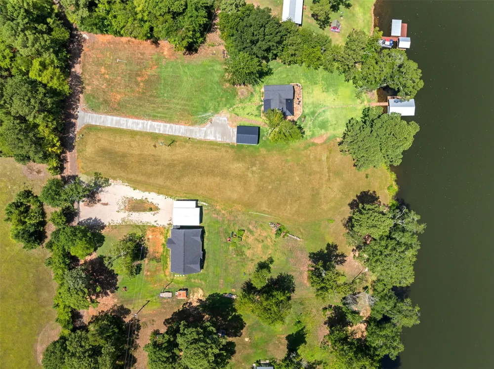 19921 Southside Circle Winona, TX 75792