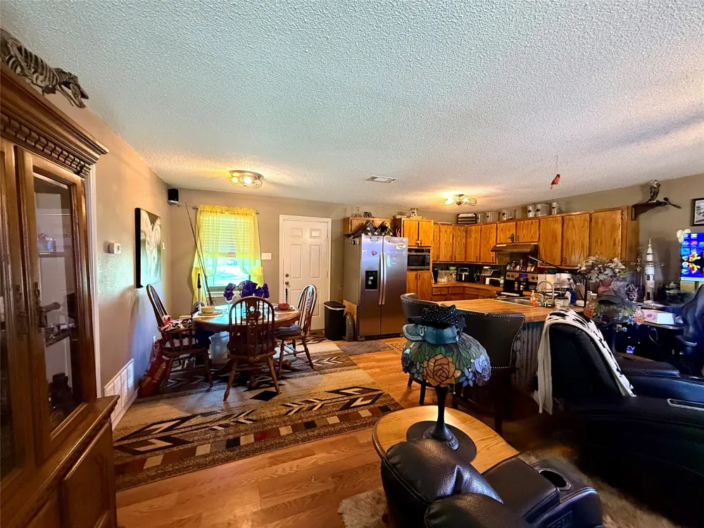 1133 Rs County Road 1525 Point, TX 75472