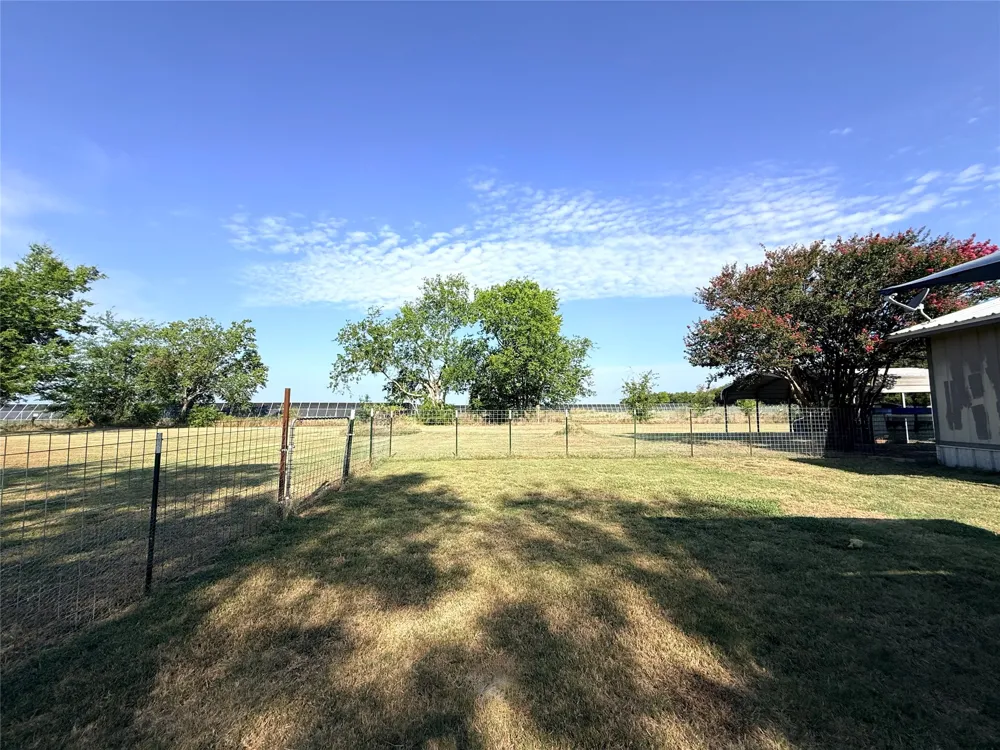 1133 Rs County Road 1525 Point, TX 75472