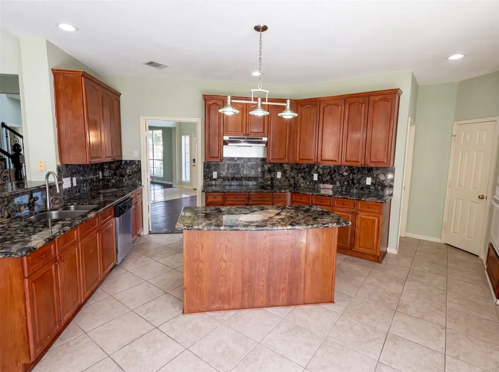 3606 Fairlands Drive Richardson, TX 75082