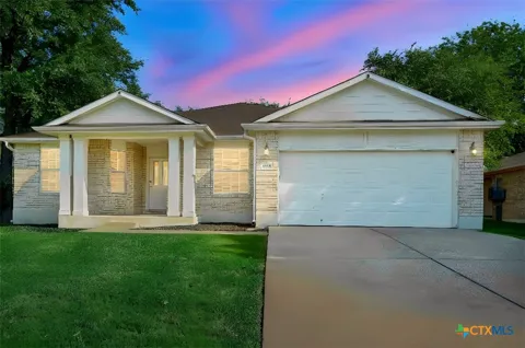 102 E Running Wolf Trail