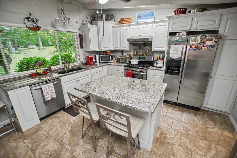 30005 Hwy 82 Cookson, OK 74427