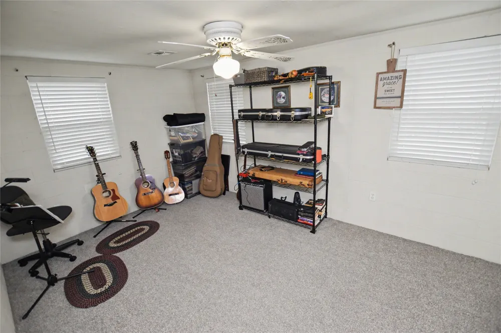 30005 Hwy 82 Cookson, OK 74427