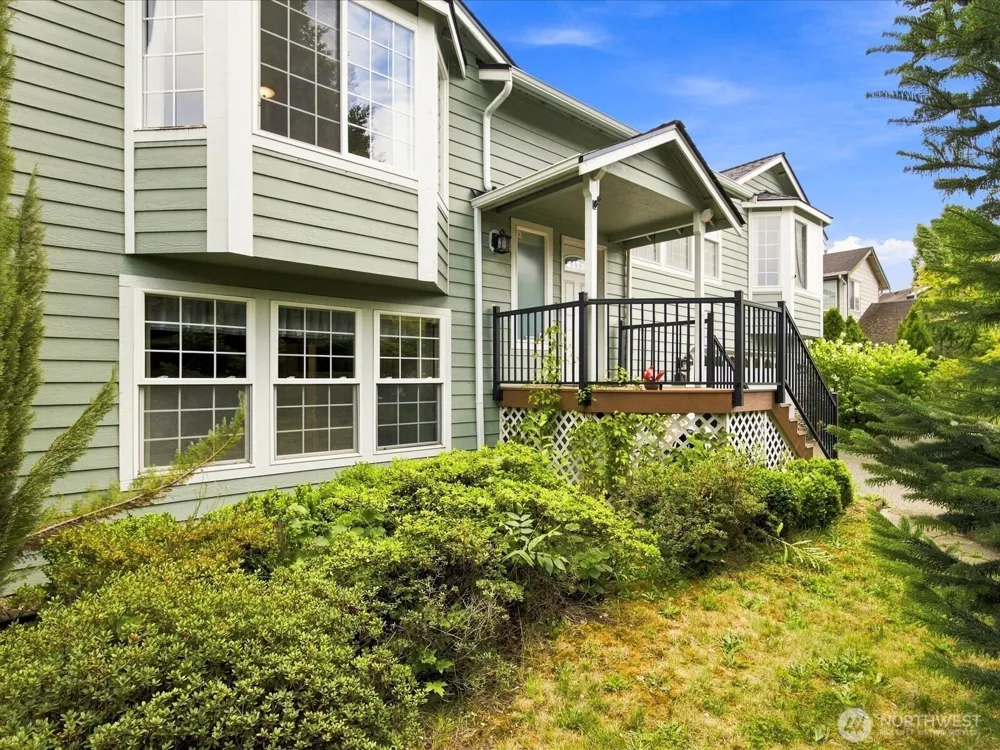 206 Orting Avenue NW Orting, WA 98360