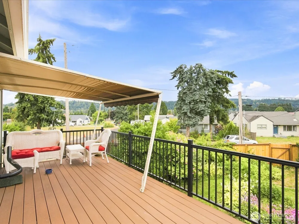206 Orting Avenue NW Orting, WA 98360