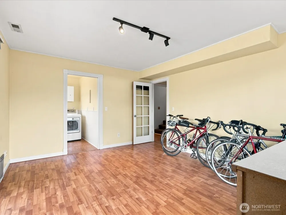 206 Orting Avenue NW Orting, WA 98360