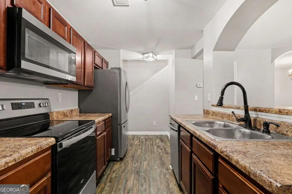 2700 Haynescrest DR Grayson, GA 30017