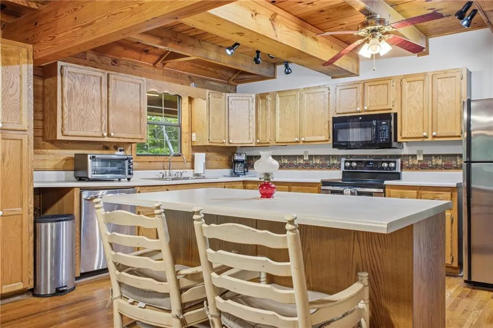 206 Henson Road SW Cave Spring, GA 30124
