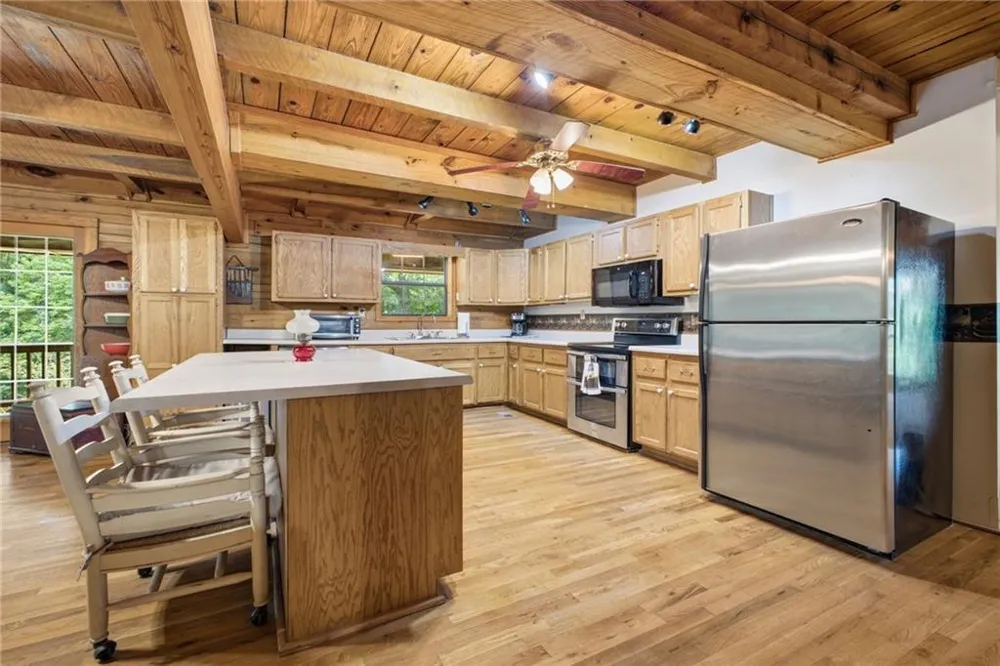 206 Henson Road SW Cave Spring, GA 30124