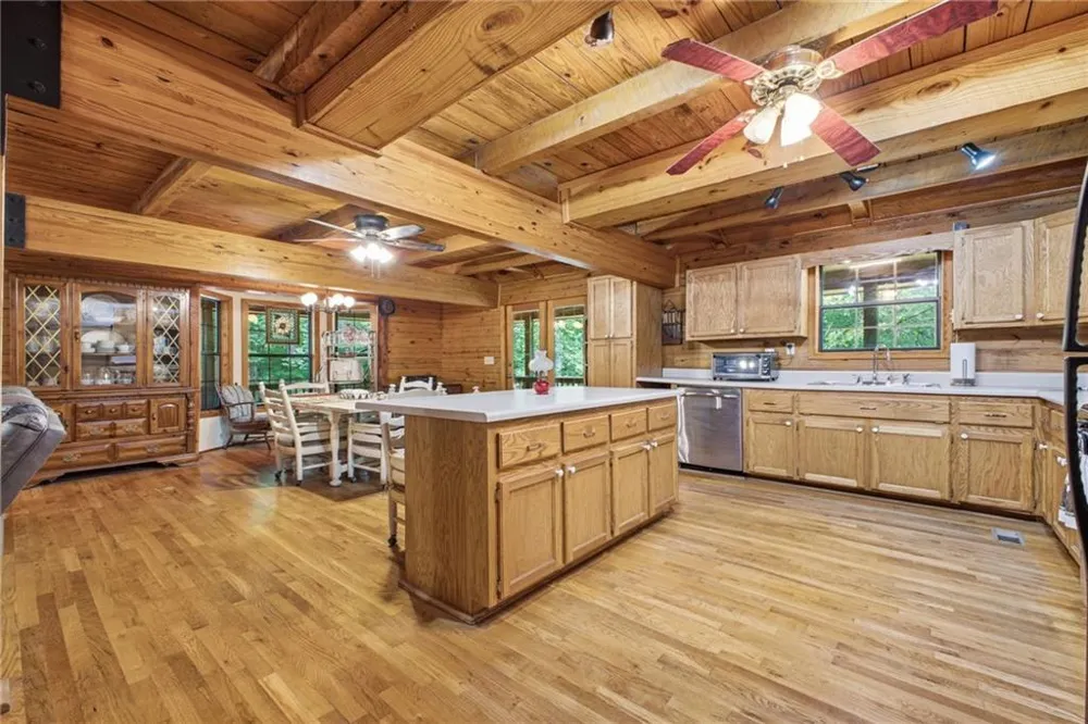 206 Henson Road SW Cave Spring, GA 30124
