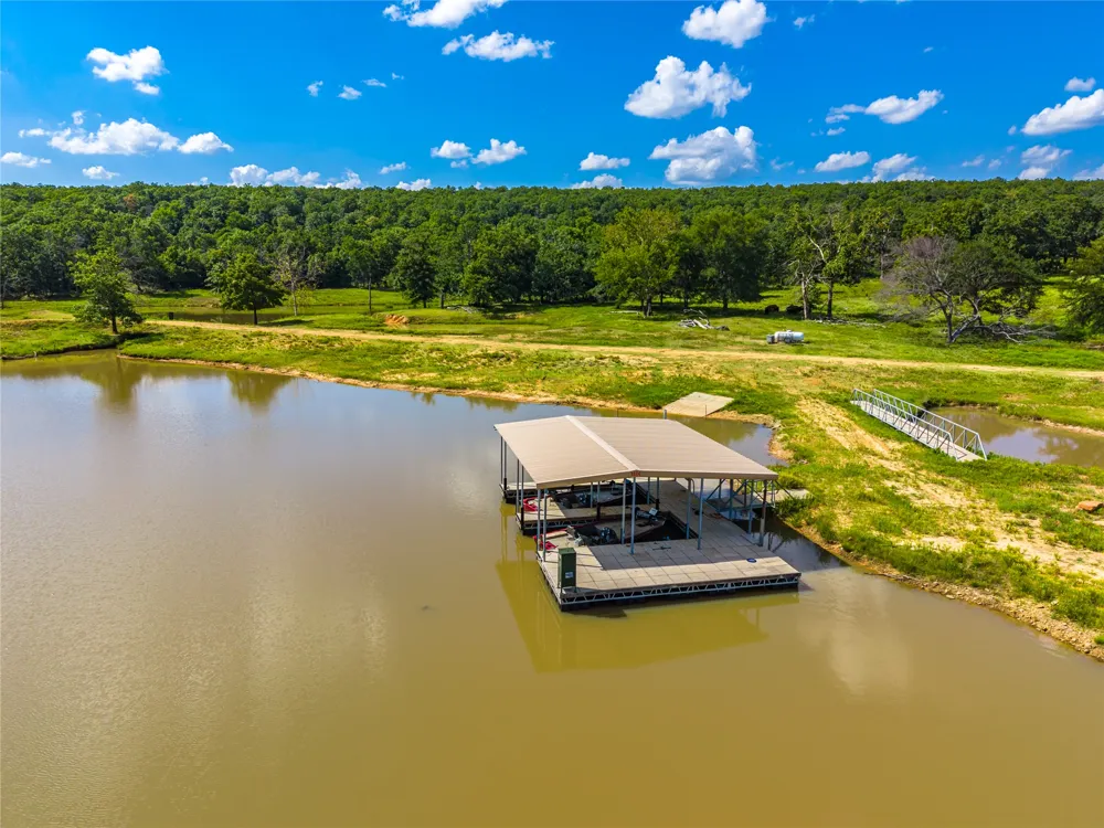 2502 386 ROAD Wetumka, OK 74883