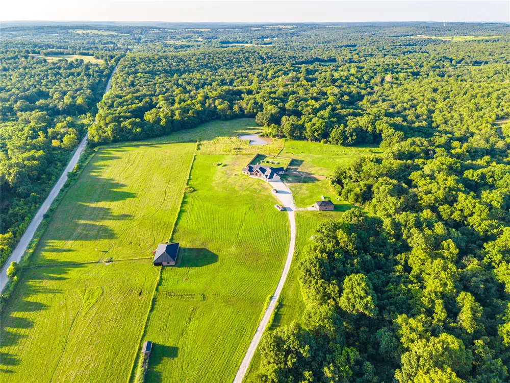 2502 386 ROAD Wetumka, OK 74883