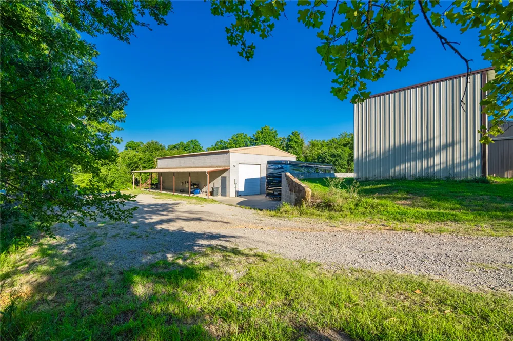 2502 386 ROAD Wetumka, OK 74883