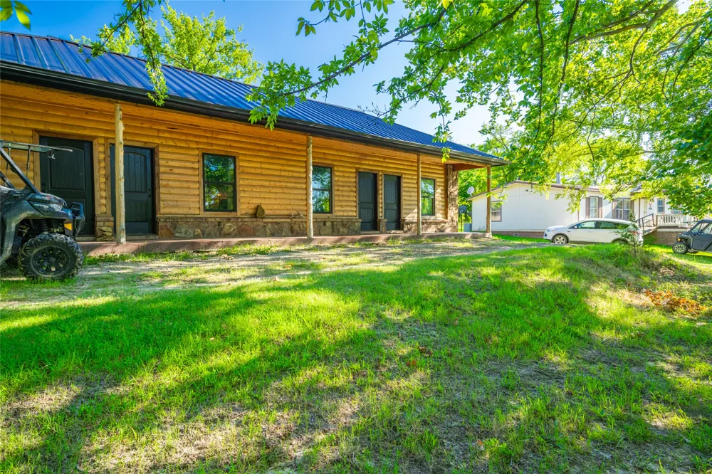 2502 386 ROAD Wetumka, OK 74883