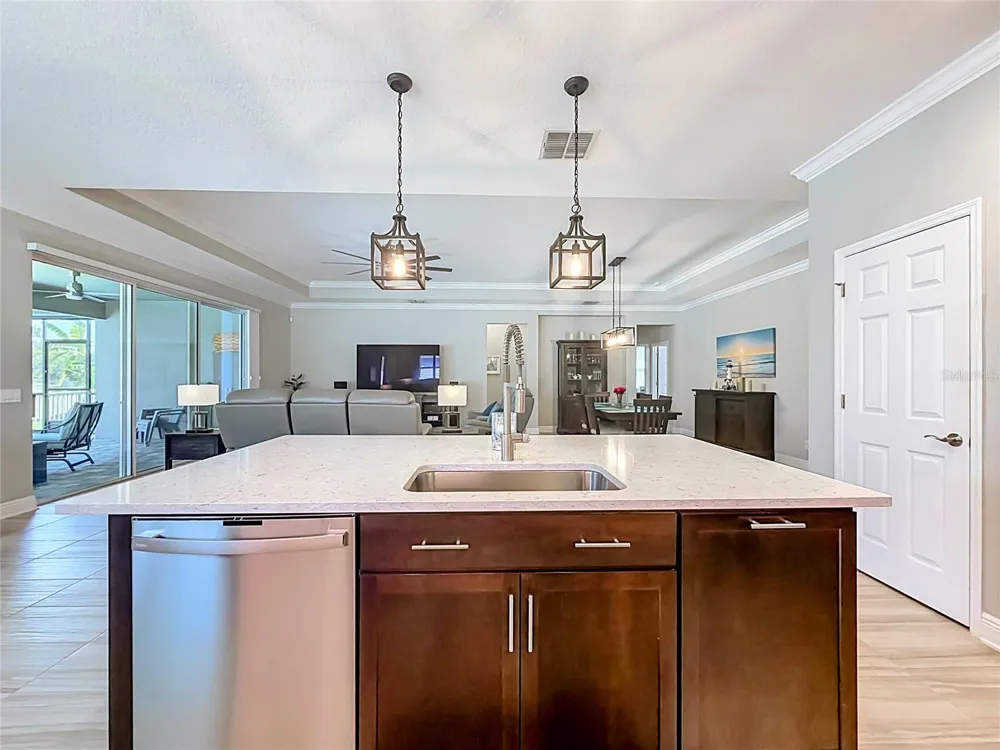 19563 LEONARD ROAD Lutz, FL 33558