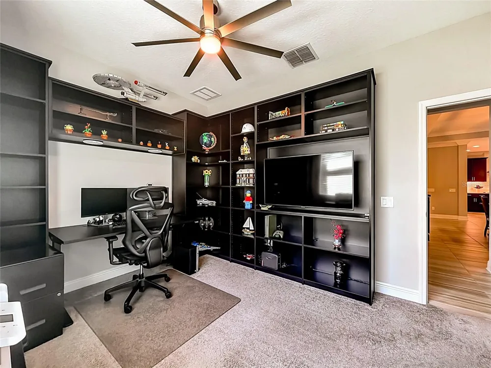 19563 LEONARD ROAD Lutz, FL 33558