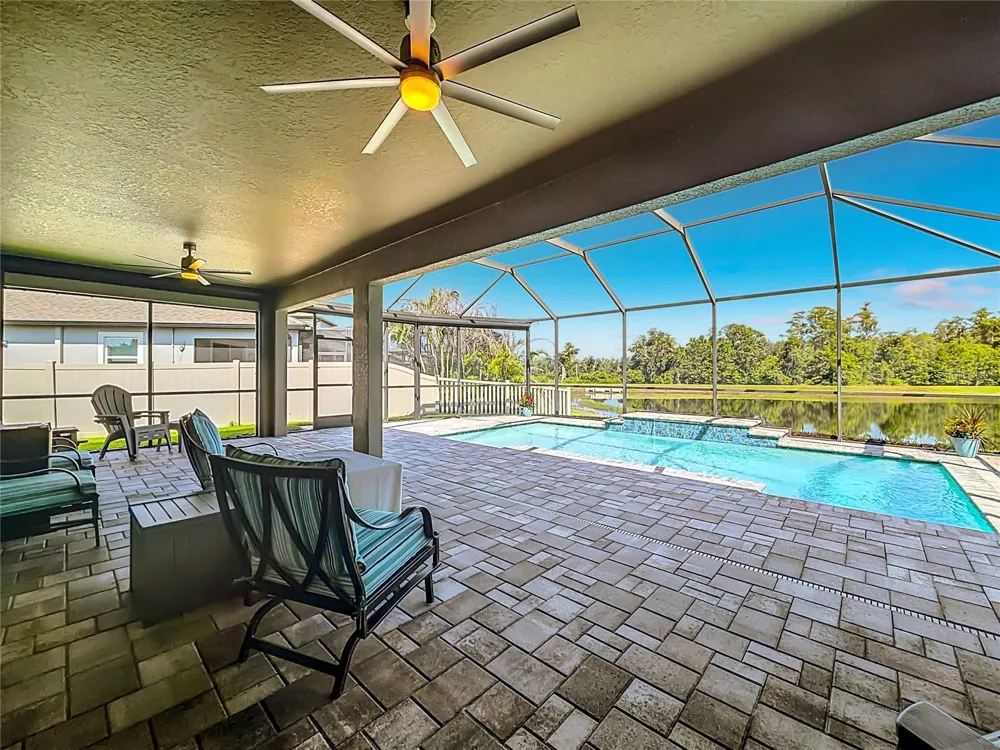 19563 LEONARD ROAD Lutz, FL 33558