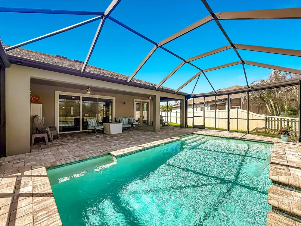 19563 LEONARD ROAD Lutz, FL 33558