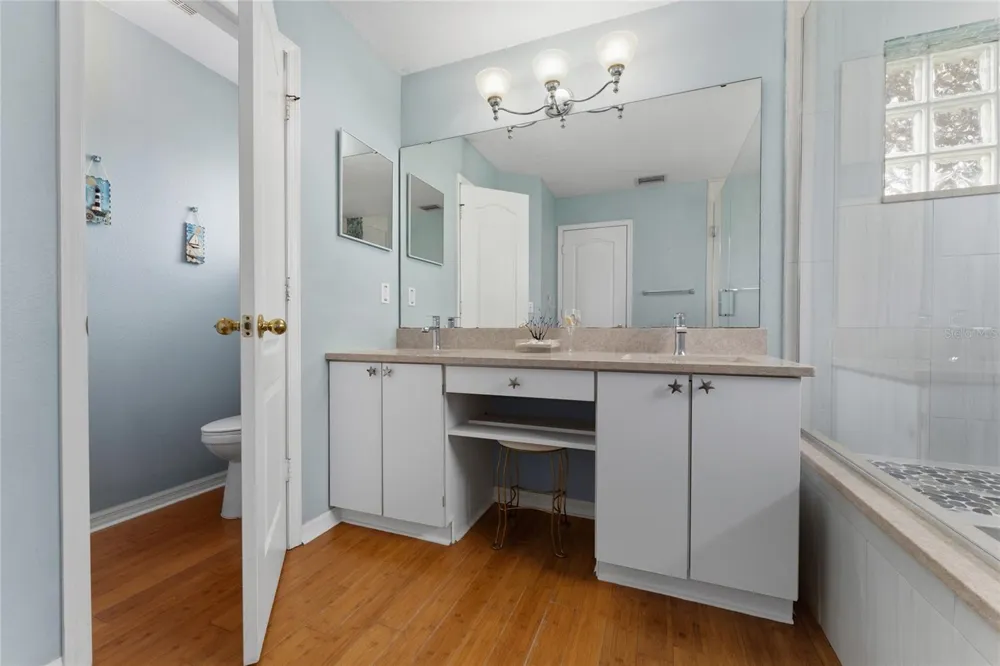 2803 MIDDLETON CIRCLE Kissimmee, FL 34743